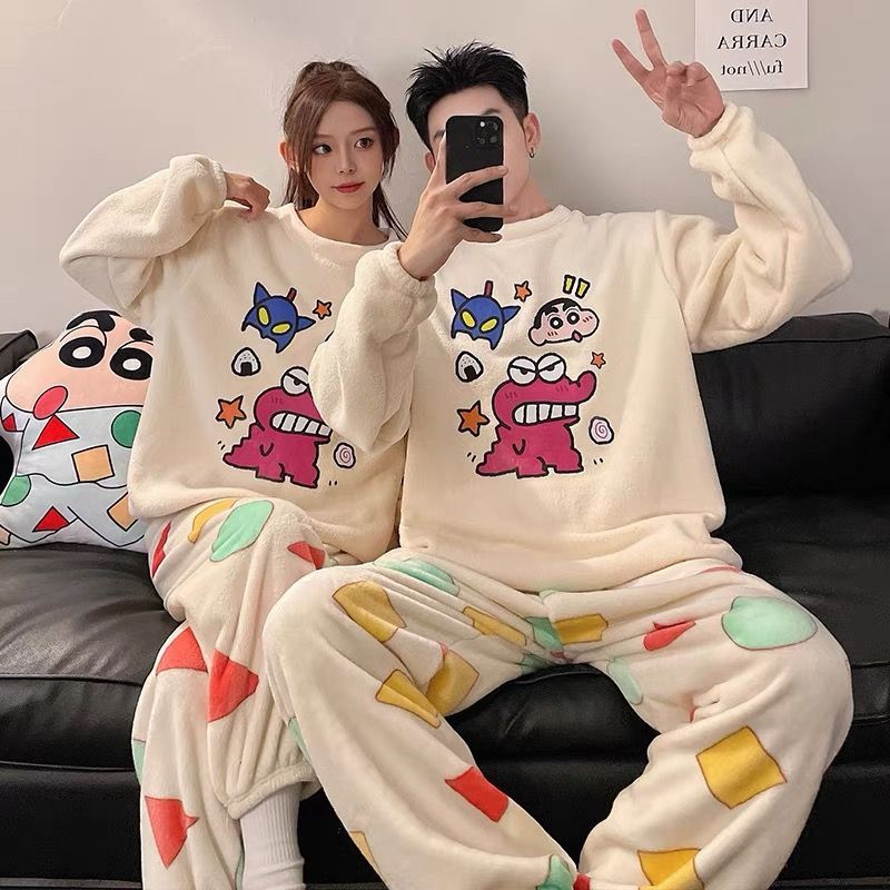 Kawaii Crayon Shin-Chan Couple - Winter Clothing In Japan ulasan dan harga