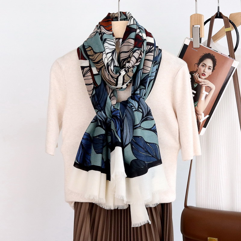 Long Cashmere Tassels Shawls S - Winter Clothing Hong Kong ulasan dan harga